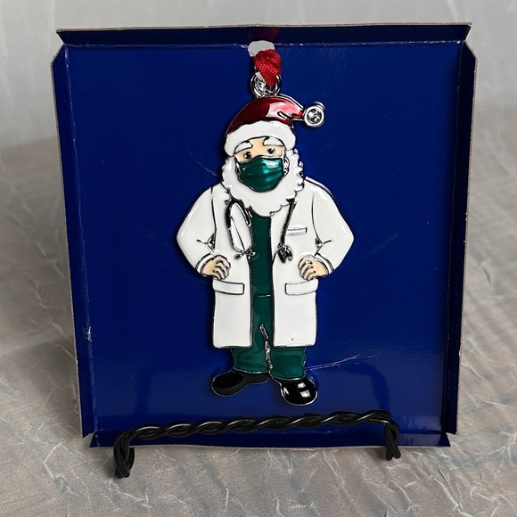 Christmas Tree Ornament Collectible Santa Healthcare Nurse Doctor Holiday Gift - Picture 6 of 6